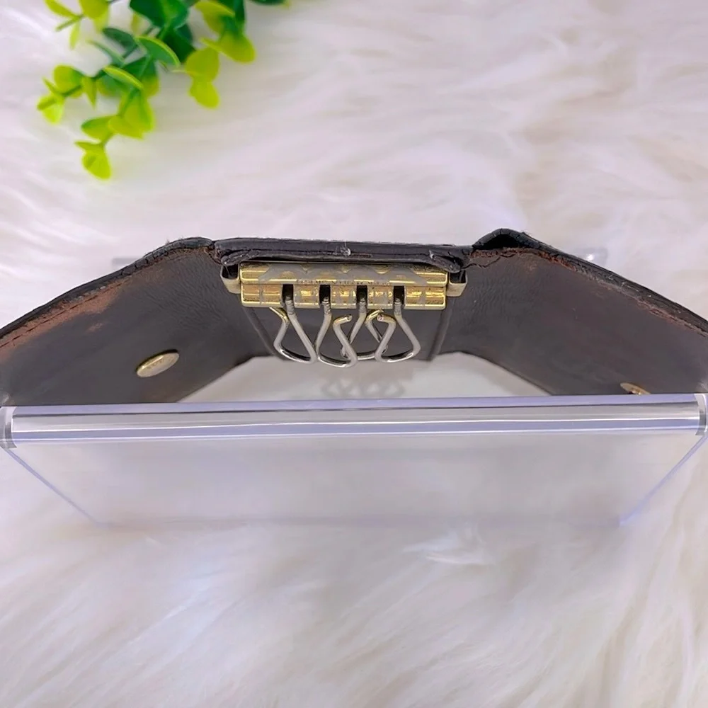 Louis Vuitton Vernis 4 Ring Key Holder‎
